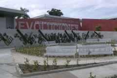 Ubicado-en-Parque-50-aniversario-parque-Imago.-Realizado-por-conjunto-de-Escultores-y-artistas-de-la-plastica