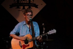 Ariel-Barreiros-trovador