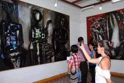 Gran espectáculo artístico en Cienfuegos por clausura de la exposición Autorretrato