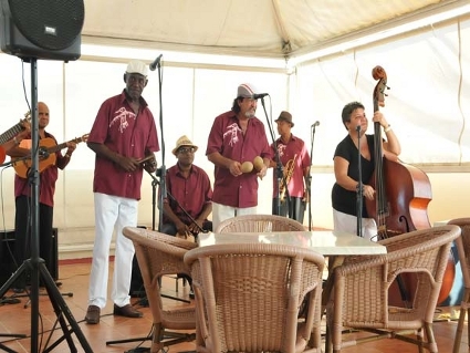 Desde el Hotel Unión un canto de amor a Cienfuegos