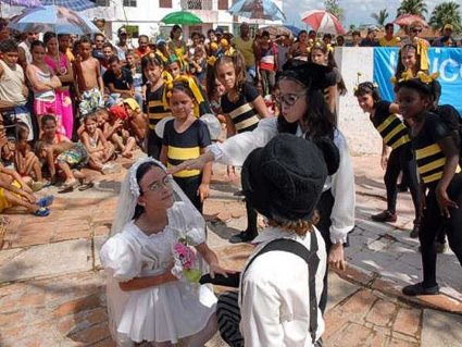 Cumplió compañía de teatro infantil Abrakadabra su octavo aniversario