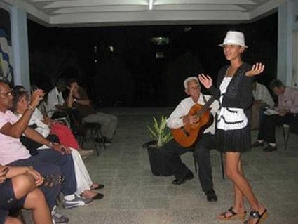 Se reconocerá al poeta José Miguel Iznaga en espacio cultural “Musas del atardecer”