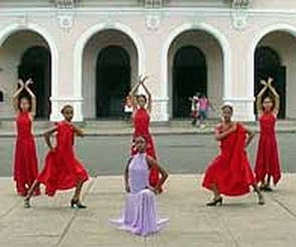 Estrenan en Cienfuegos premier del nuevo espectáculo de la Compañía de Baile Flamenco de Joel Zamora