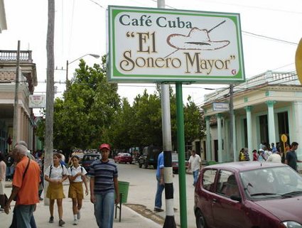 Café Cuba, homenaje en Lajas a Benny Moré, el sonero Mayor