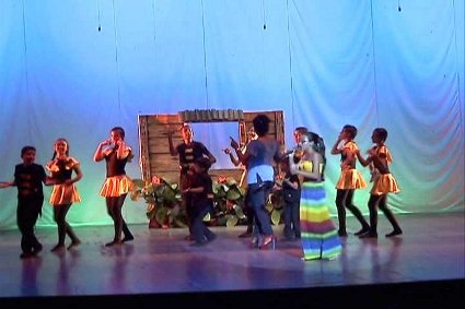 Niños y niñas “Cantan al Sol” en Cienfuegos