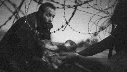 Fotógrafo australiano gana el premio World Press Photo con imagen de migrantes