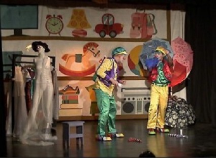 Estrenó grupo de Teatro Guiñol obra infantil
