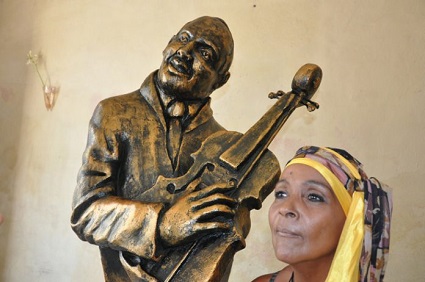 Conmemoran el natalicio 90 de Rafael Lay
