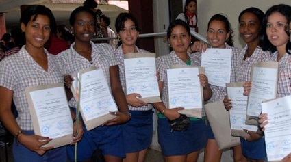 Luego de varios años, reiniciarán cursos para las especialidades de Instructores de Arte en Cuba