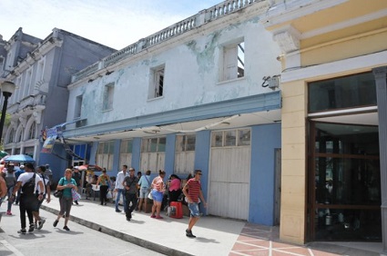 Levantarse de la tumba y el olvido