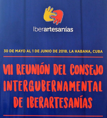 Inauguran exposición con lo más auténtico de la artesanía cubana