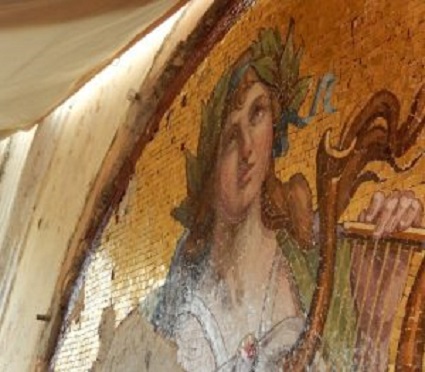 Artista italiano al frente de la reparación de mosaicos en Cienfuegos