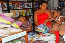 En la Feria del libro en Cienfuegos hay gran demanda de obras para niños