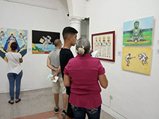 Ández y sus apuntes de nación: una exposición que camina sola