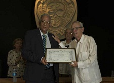 Reconocen como académico de honor al Historiador de la Ciudad de La Habana