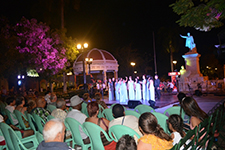Cuba que linda es Cuba: noche cultural en el Parque José Martí