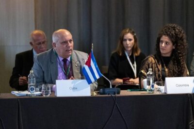 Participa ministro de Cultura de Cuba en MONDIACULT 2025